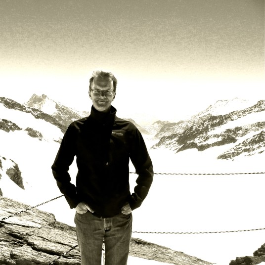 Diccon Bewes, a member of Swissinfo.ch's five-man Public Council