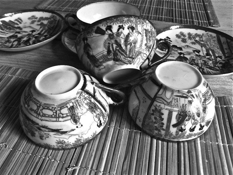 ‘Nonna’s teacups’ – the original (below, by MIL22) displays the Chinese colour sense, something missing from this uncomprehending adaptation 