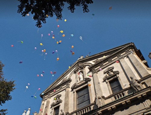 - photograph by MIL22